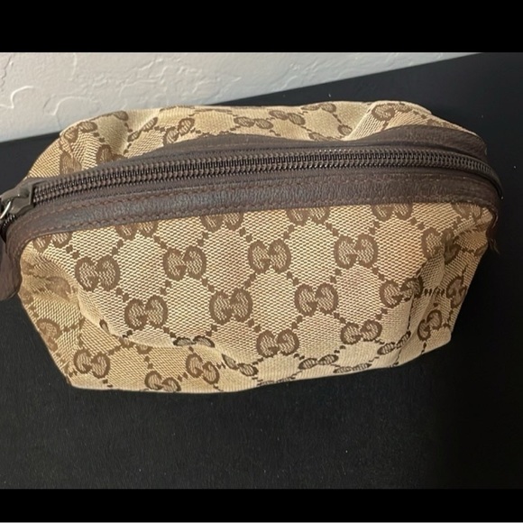 Gucci Cosmetic Case or Clutch - Picture 3 of 7